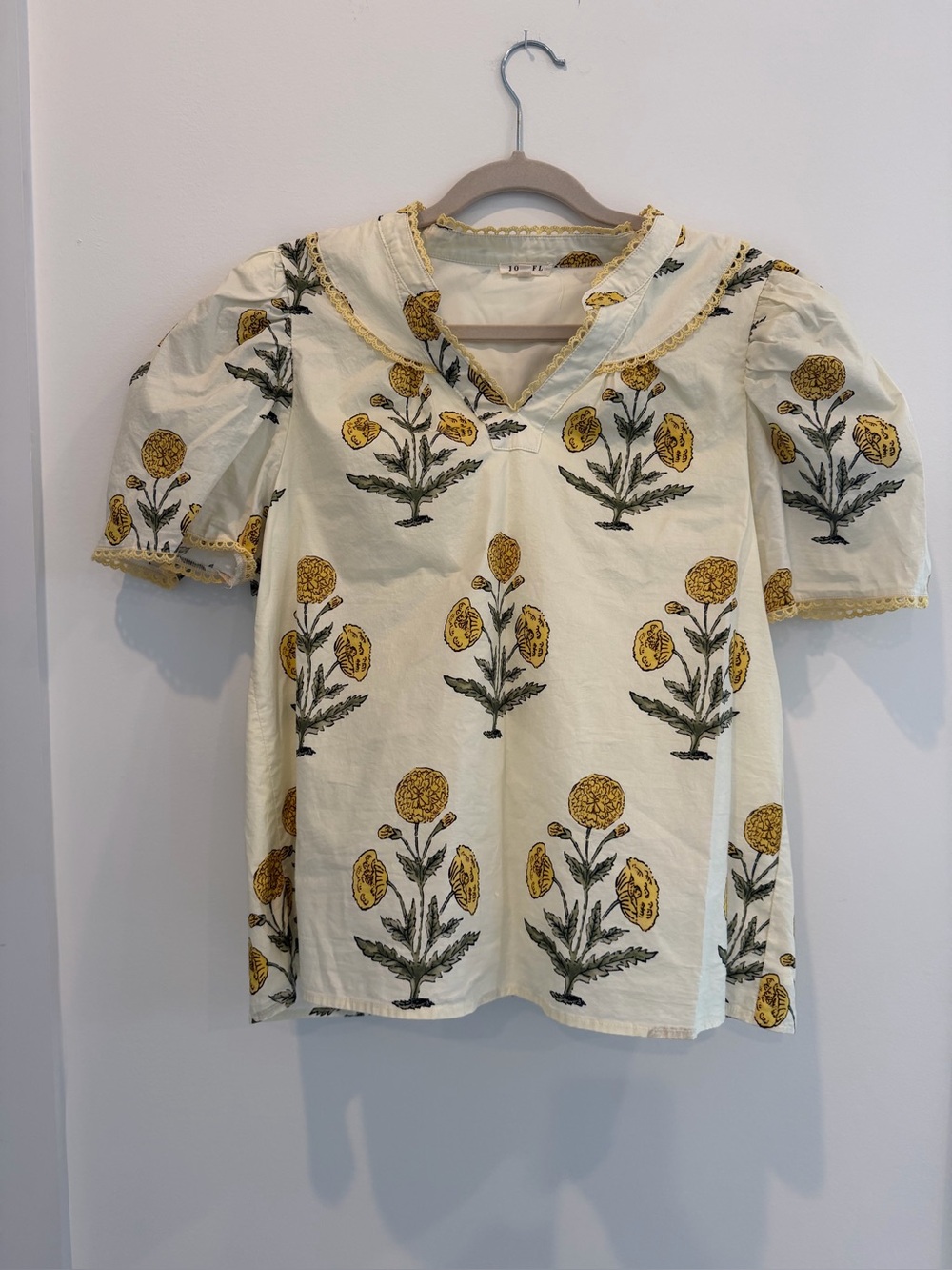 JODIFL Cream Top with Yellow and black Floral